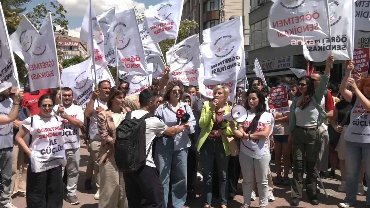 Mağdur öğretmenler: Taleplerimiz lütuf değil, temel haklardır