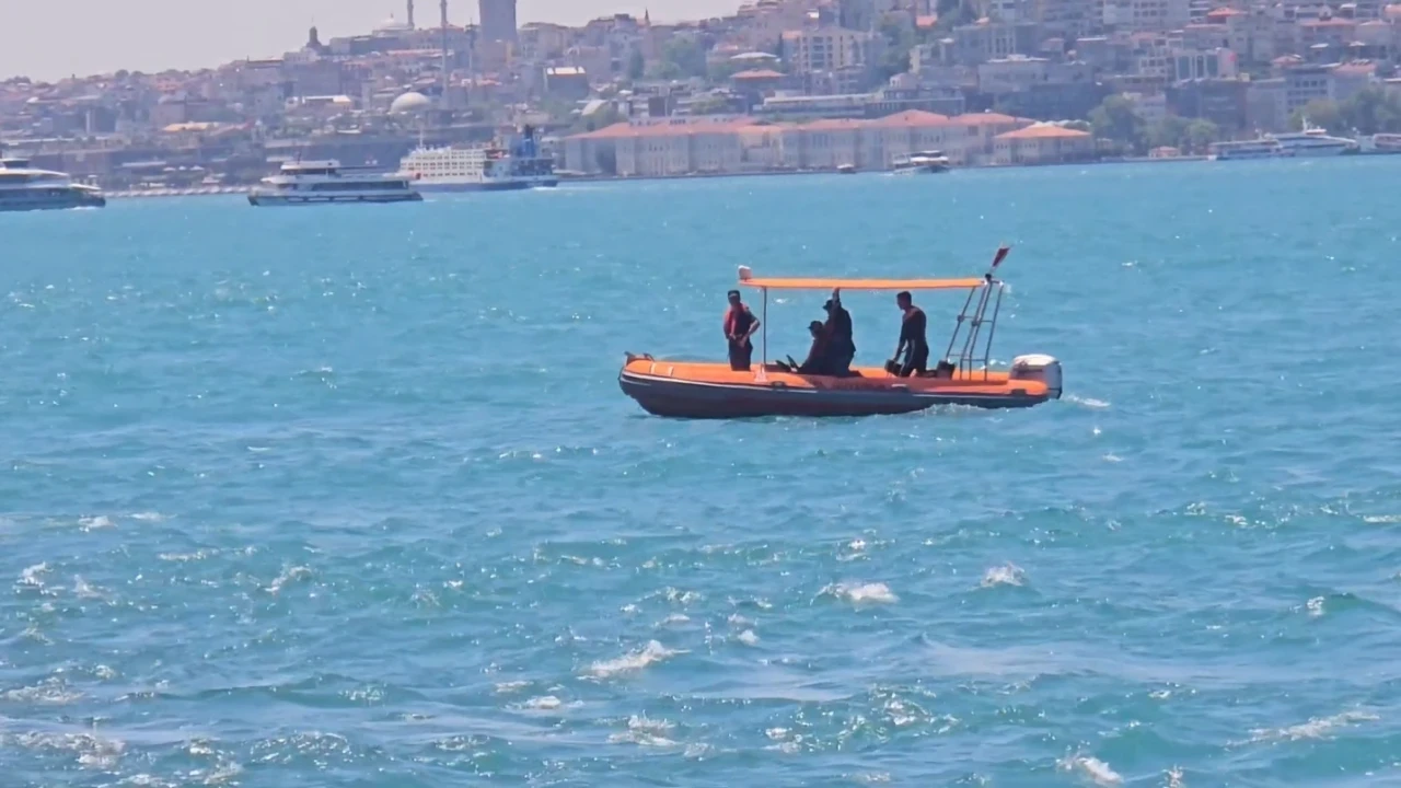 İstanbul Boğazı'nda ceset aranıyor