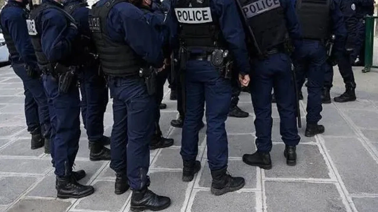 Fransa elendi, 160 kişi gözaltına alındı