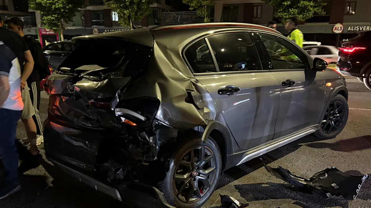 Çorum'da zincirleme trafik kazasında iki kişi yaralandı