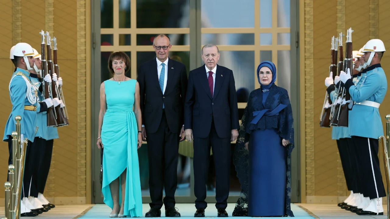 Almanya Şansölyesi Friedrich Merz'den Türkçe teşekkür paylaşımı