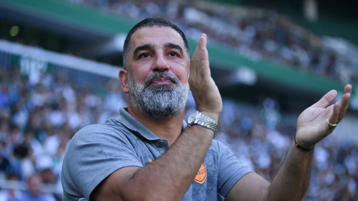Bursaspor ile Shakhtar golsüz berabere! Arda Turan'a sevgi seli