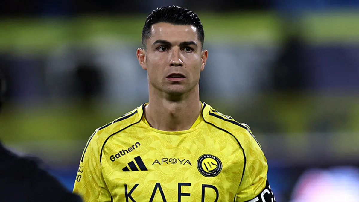 Futbol tarihinin en iyi 40 futbolcusu açıklandı! Efsane isim listeyi altüst etti...