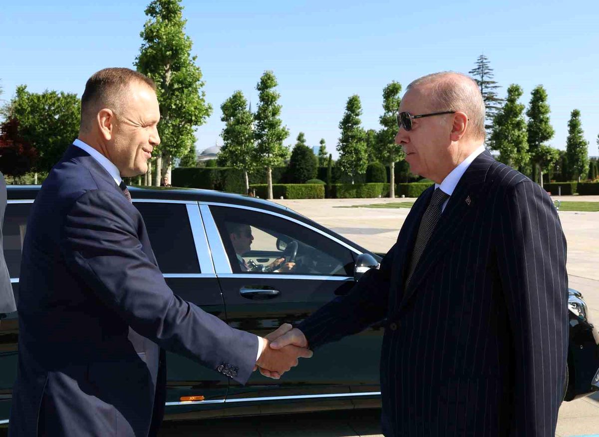 Erdoğan: "NATO zirvesi kapsamında ittifakın Avrupa sütununun güçlendirilmesi ve caydırıcılığının tahkim edilmesi ortak ö..
