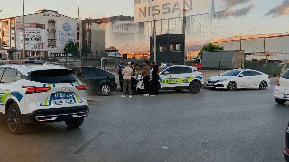 Kartepe Trafik Kazası: İki araca çarpıp dehşet saçan sürücüye rekor 381 bin TL ceza | Gündem Haberleri