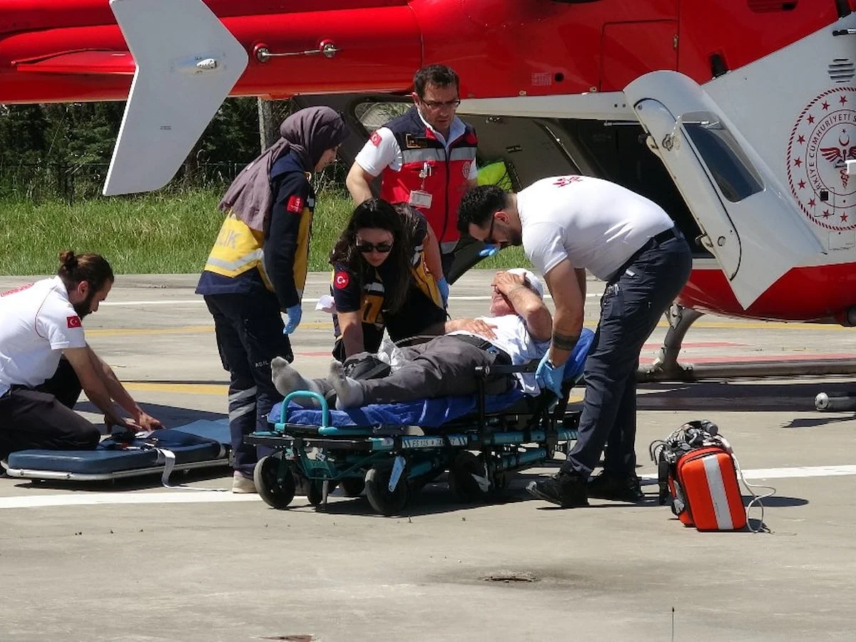 Samsun'da zamana karşı yarış: 58 yaşındaki hasta helikopterle hastaneye yetiştirildi