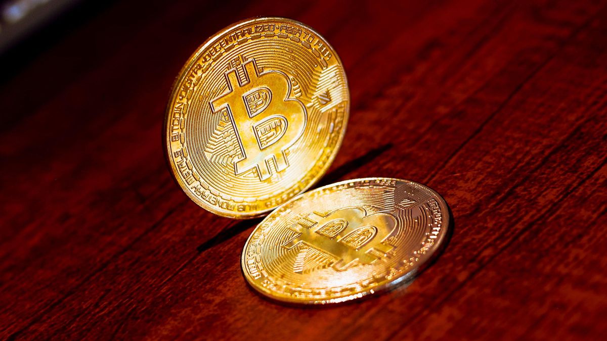 Bitcoin İran savaşı sürerken 62 bin doları korudu