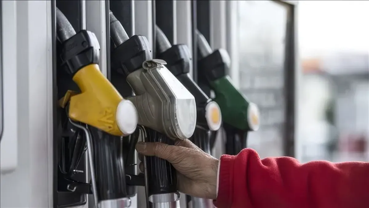 BENZİNE ZAM GELDİ 23 TEMMUZ | Pompada tabela değişti! Benzin, motorin ve LPG fiyatlarında son durum?