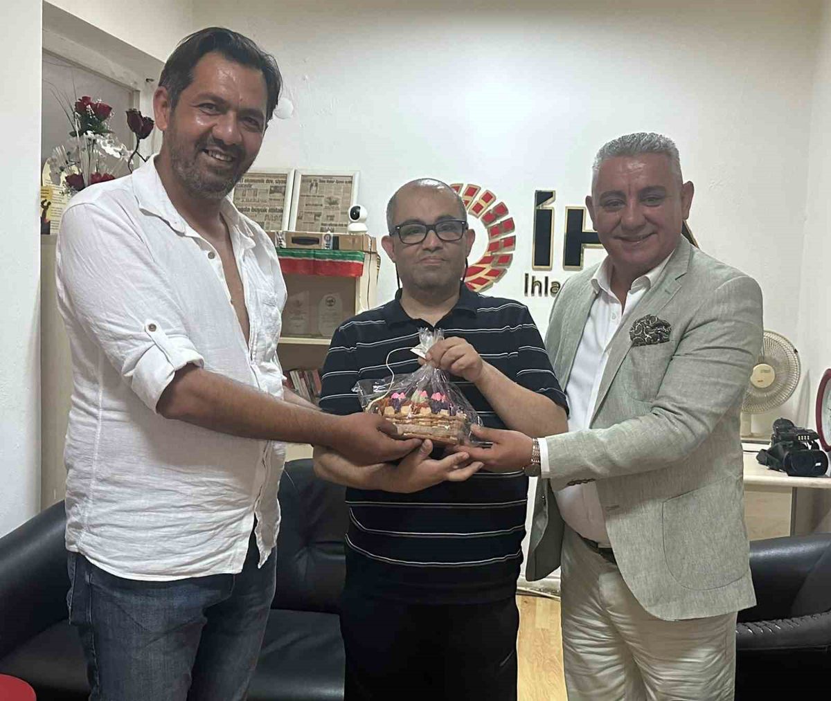 Kırşehir Beyazay Derneği’nden gazetecilere ziyareti