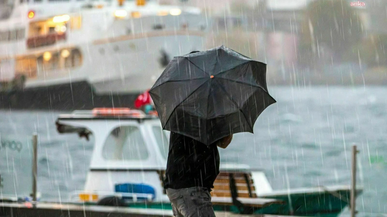 Sıcaklıklar hissedilir derecede azalacak! İstanbul'da 4 gün yağış var