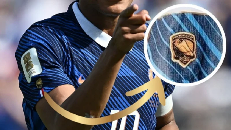Mbappe'nin kolundaki rozetin sırrı ortaya çıktı