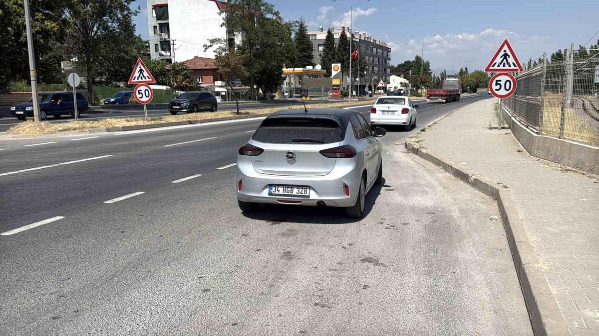İki aracın çarpıştığı kaza sonrası polise zorluk çıkaran şahsa işlem yapıldı