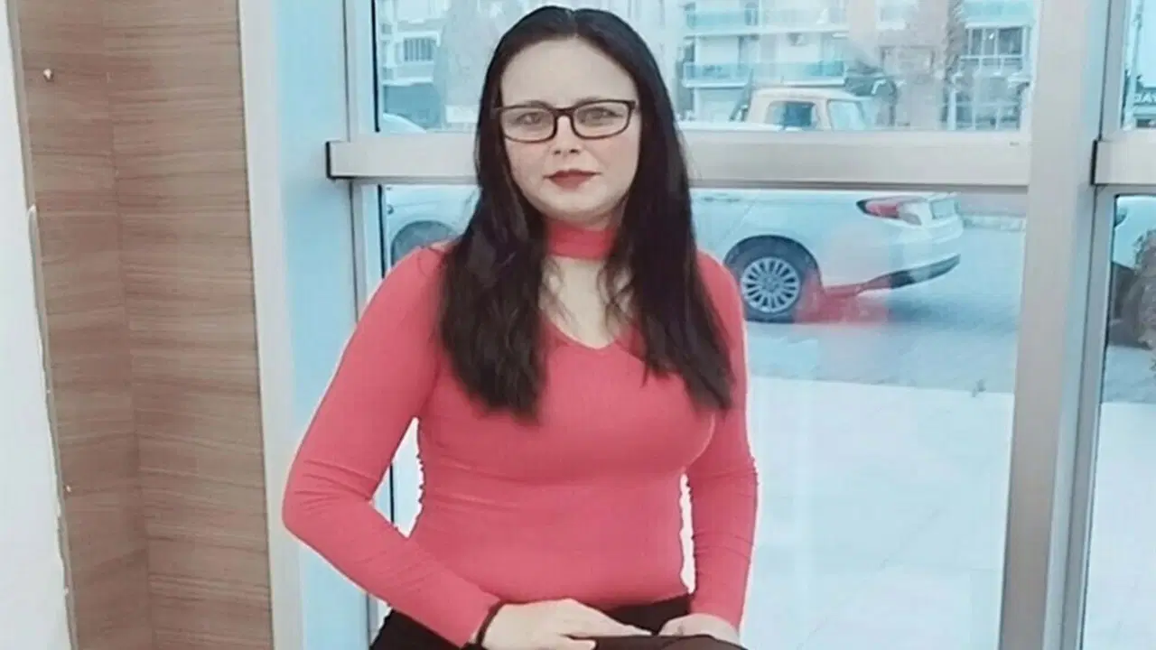 İzmir'de kadın cinayeti: Boşandığı kadını kezzapla saldırarak katletti