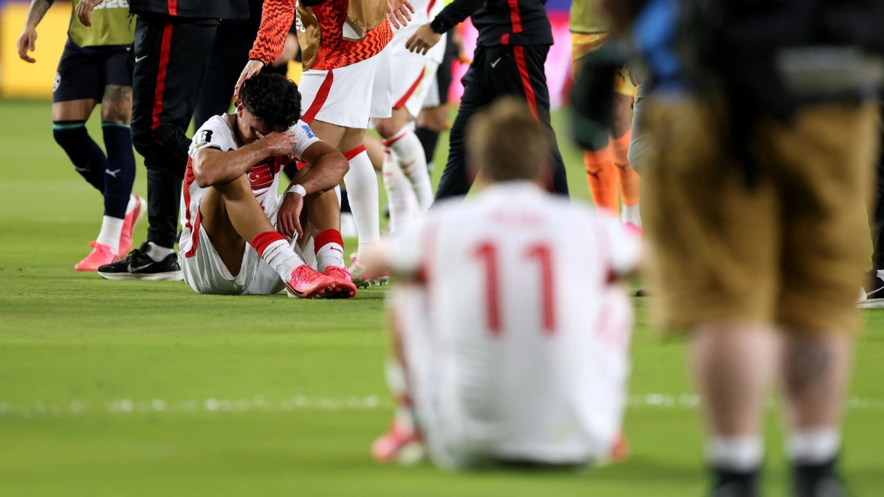 Saha dışı futbolu yuttu