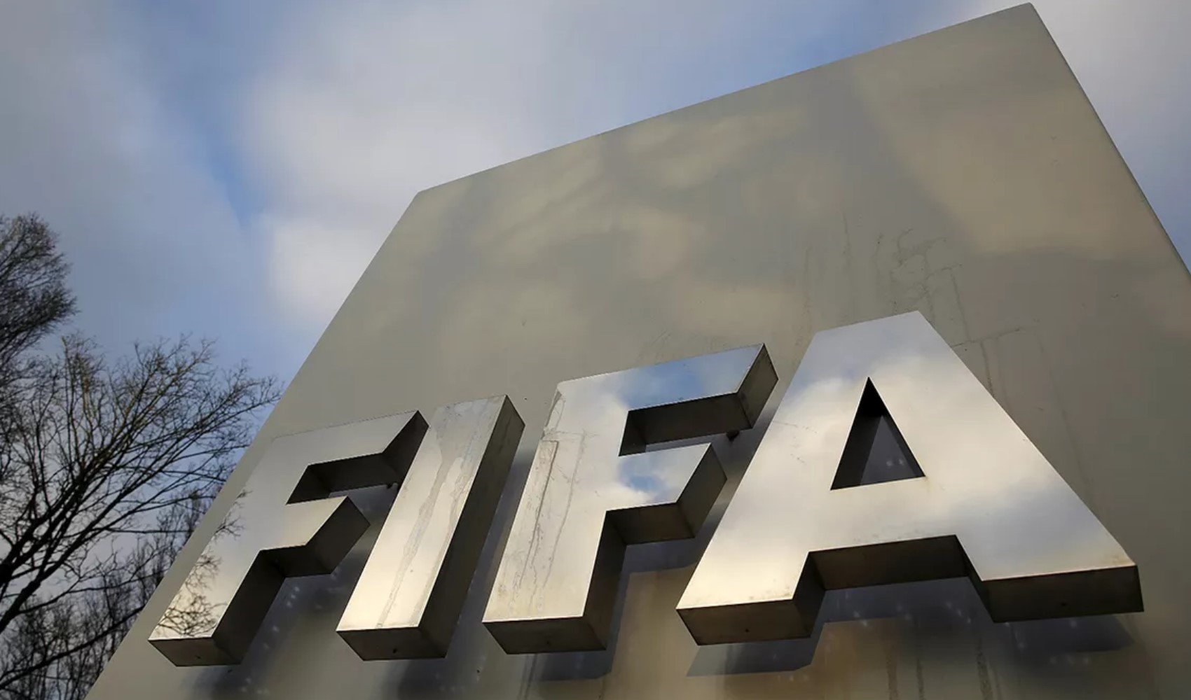 FIFA transfer yasağı listesinde Türkiye ilk sırada: Her beş aktif kayıttan biri Türk kulüplerine ait