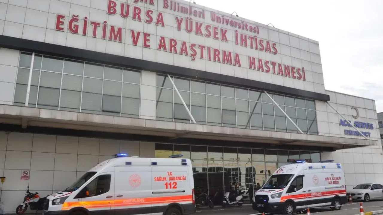 Uzm. Dr. Gül, ‘Cildinizdeki değişimleri hafife almayın'