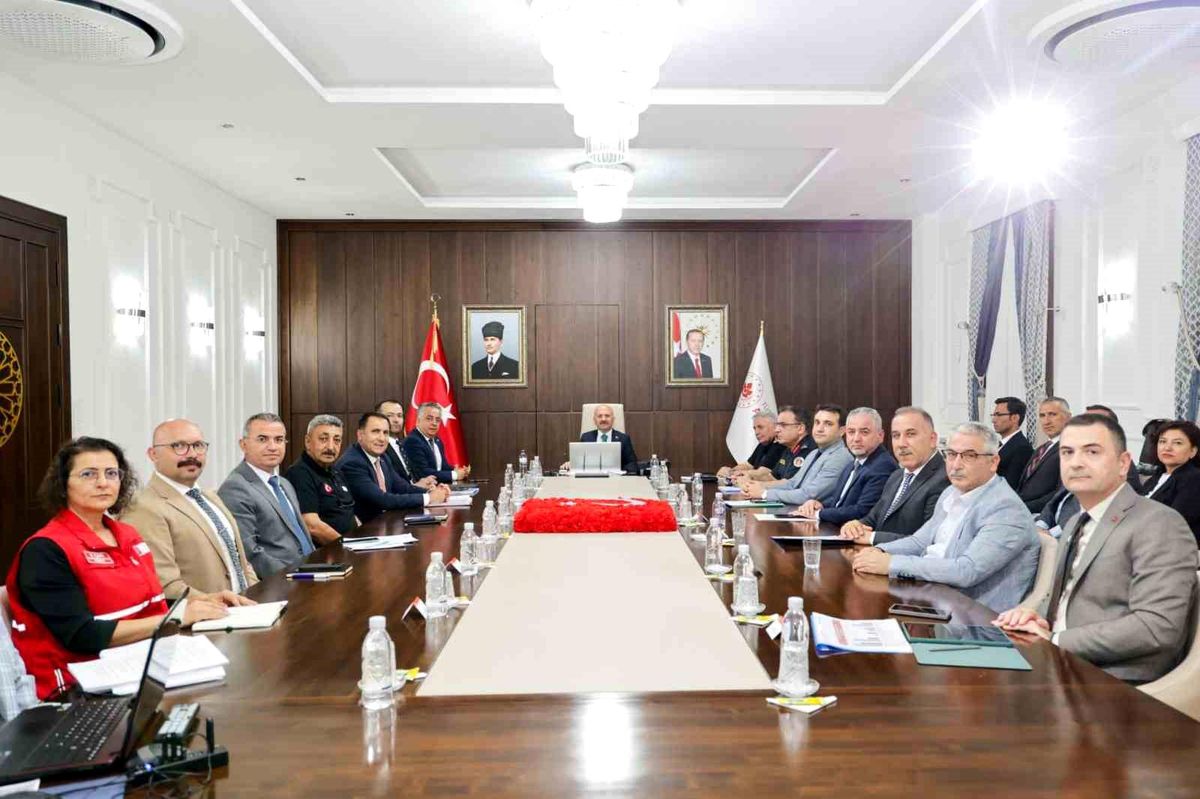 Aydın'da kadına yönelik şiddetle mücadele toplantısı düzenlendi