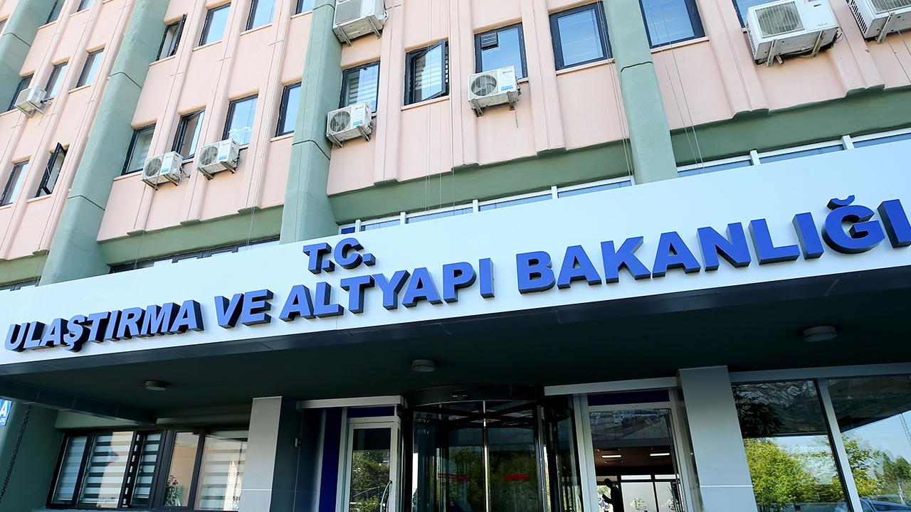 Bakanlıktan uçak kaçırılma kodu sonrası Türk hava sahasına giren uçağa ilişkin açıklama