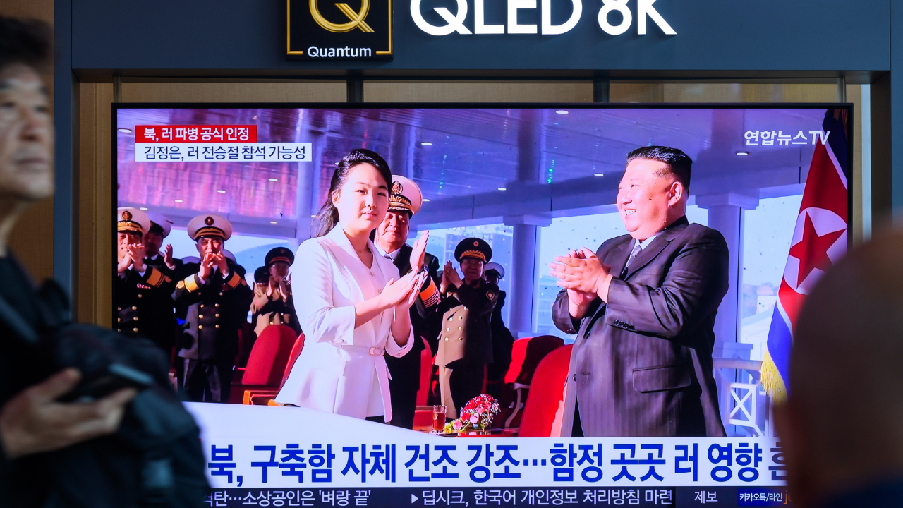 'Veliaht' mesajı mı? Kim Jong Un’un kızının kıyafetleri ne anlatıyor?