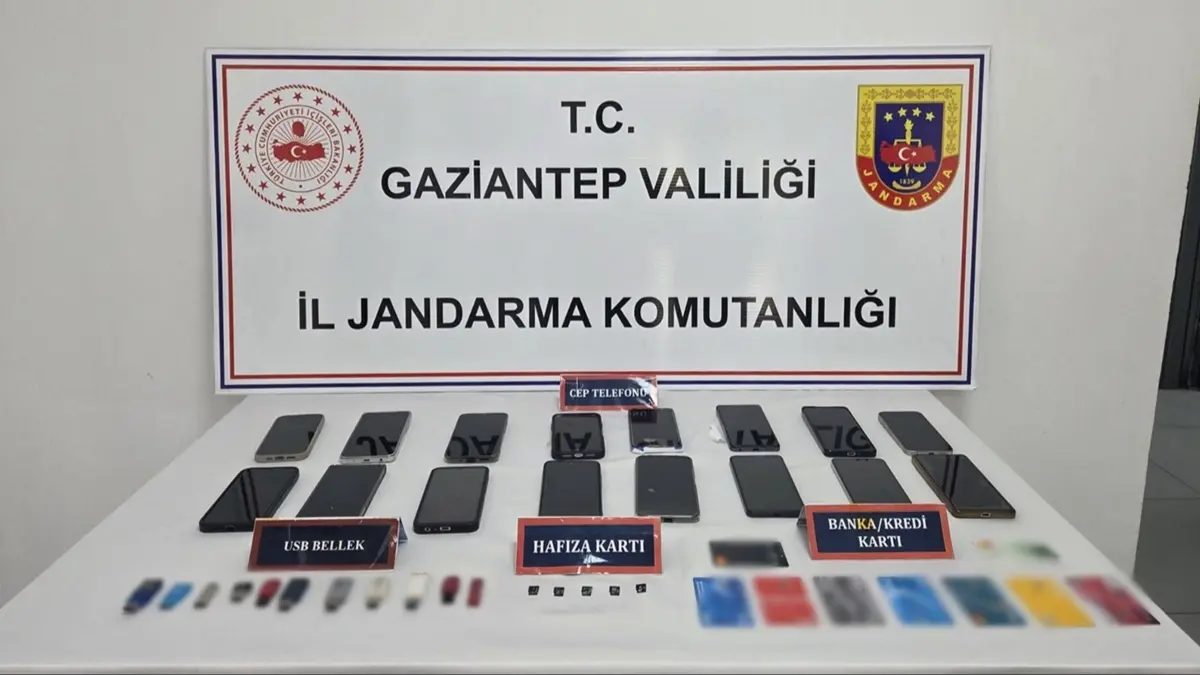 Gaziantep merkezli 13 ilde düzenlenen dolandırıcılık operasyonunda 19 zanlı tutuklandı
