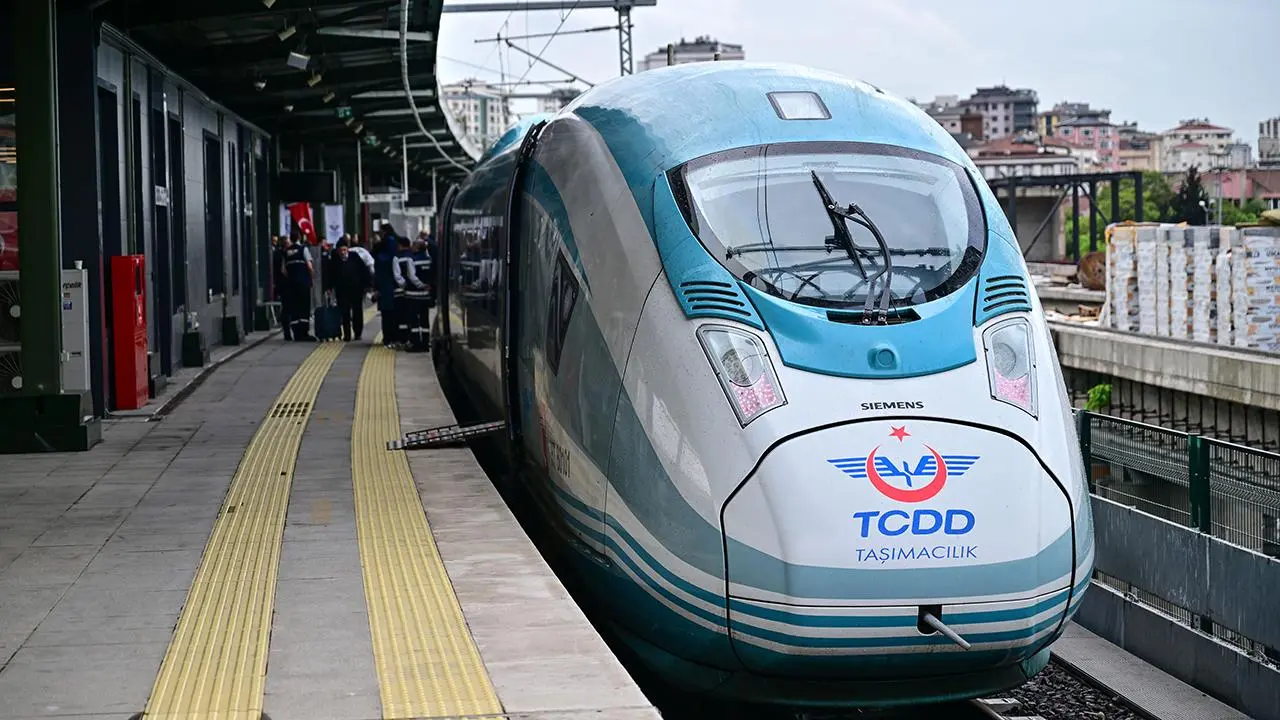 Yüksek Hızlı Tren hattında yoğun talep: Ek sefer kararı geldi