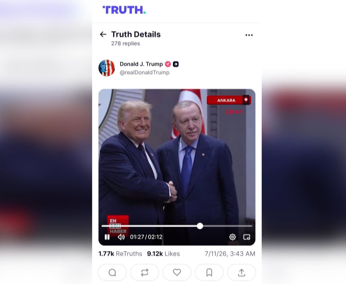 Trump, Ankara Havalimanı'nda Erdoğan ile görüşmesini paylaştı