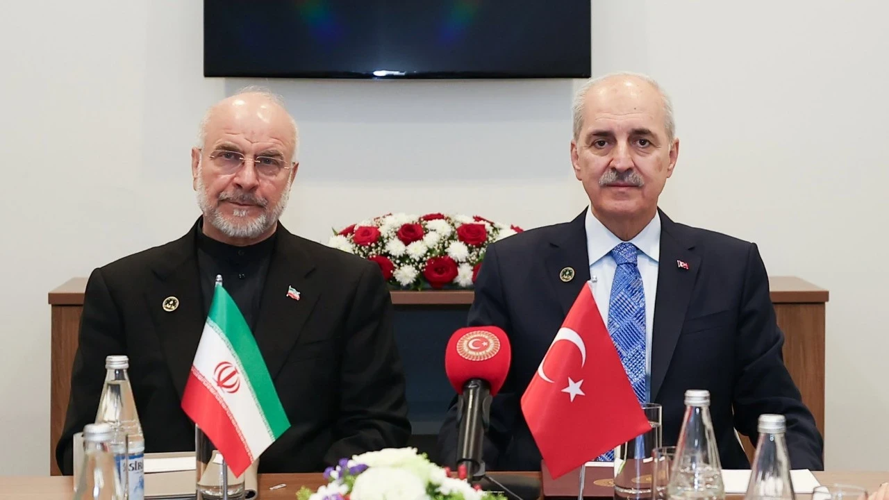 Kurtulmuş ve Kalibaf Bakü’de bir araya geldi