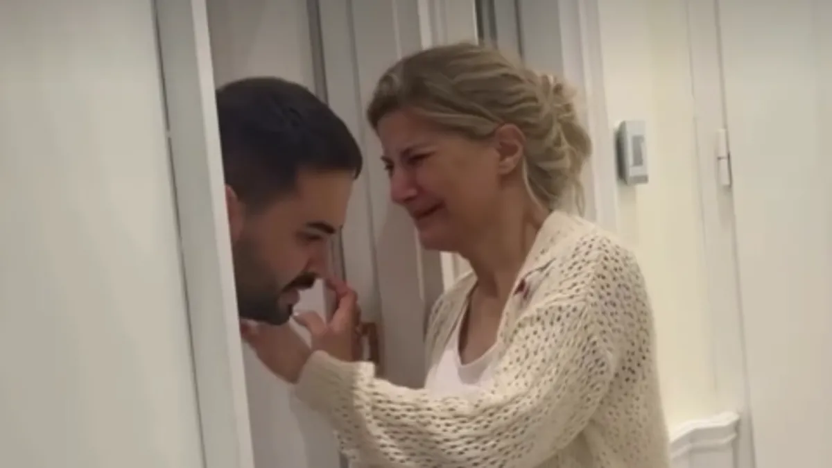 Kerem Ezildi evlendi, annesi boş odasını görünce hüngür hüngür ağladı