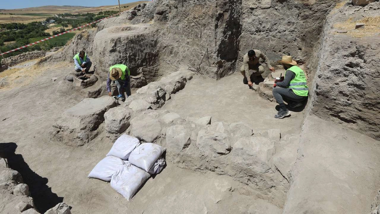 Elazığ’ın altında katman katman tarih çıktı! 5 bin yıllık ritüeller izleri