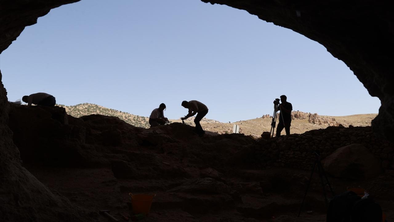 İlk kez mağara duvarlarında antik insan DNA’sı keşfedildi