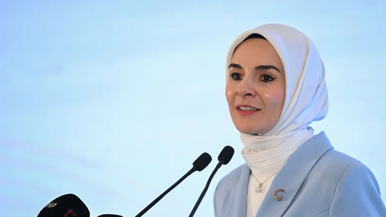 11 bin çocuk sıcak yuvasında! Bakan Göktaş'tan koruyucu aile çağrısı