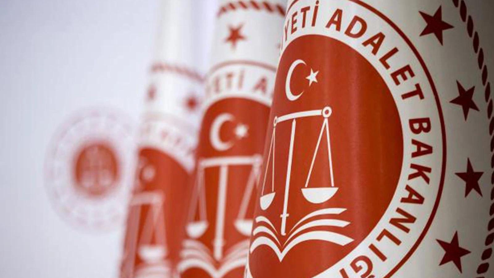 Bakan Gürlek açıkladı: Adalet teşkilatına 15 bin yeni personel alınacak