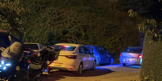 Eski eşini ve çocuğunu pompalı tüfekle öldürüp intihar etti