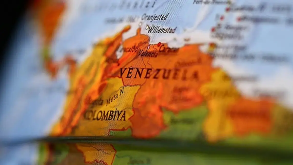 Venezuela geçiş sürecinde: ABD Büyükelçiliği önünde 'özgür seçim' talebi
