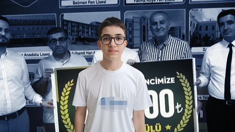 LGS'de Türkiye birincisi olan Muhammed'e para ödülü... Yaşadığı şehrin gururu oldu