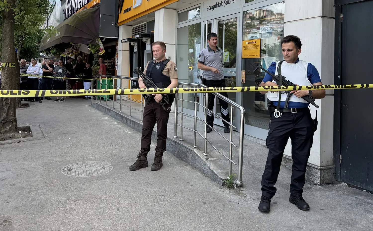 Bankaya silahlı saldırı: Şüpheli gözaltında