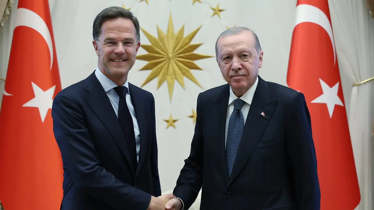 Beştepe'de kritik zirve! Erdoğan ile Mark Rutte bir araya geldi