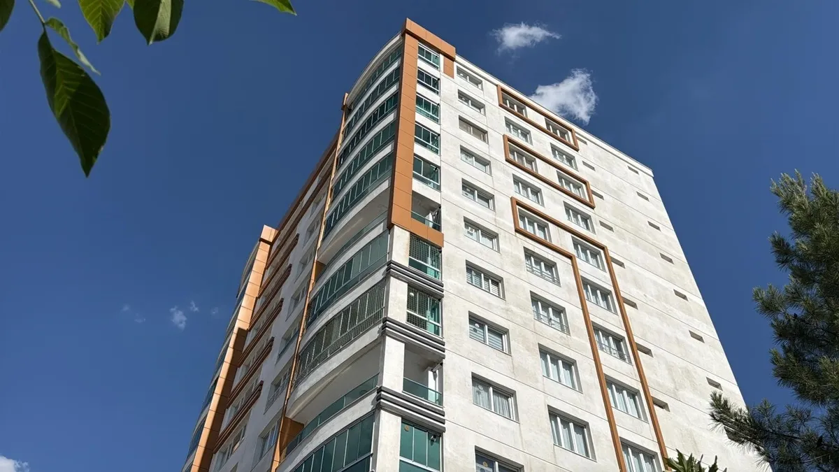 Diyarbakır'da korkunç olay: 13 yaşındaki çocuk balkondan atladı