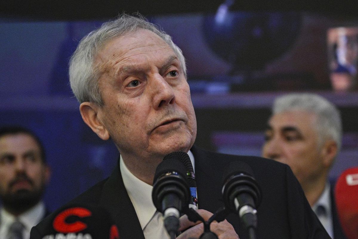 Aziz Yıldırım, Aykut Kocaman'la yaptığı görüşmeyi anlattı