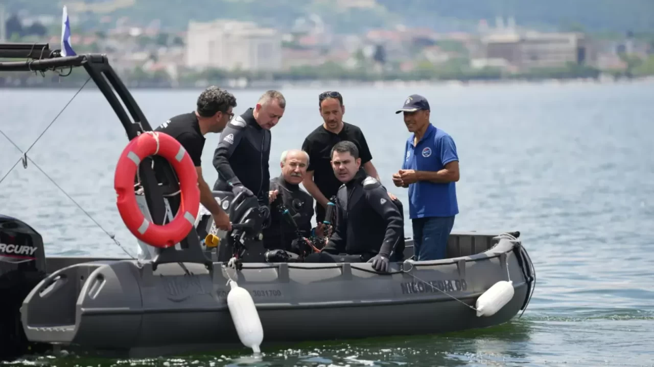 Bakanlıktan 'İzmit Körfezi' iddialarına yanıt: 'Tamamen yalandır'