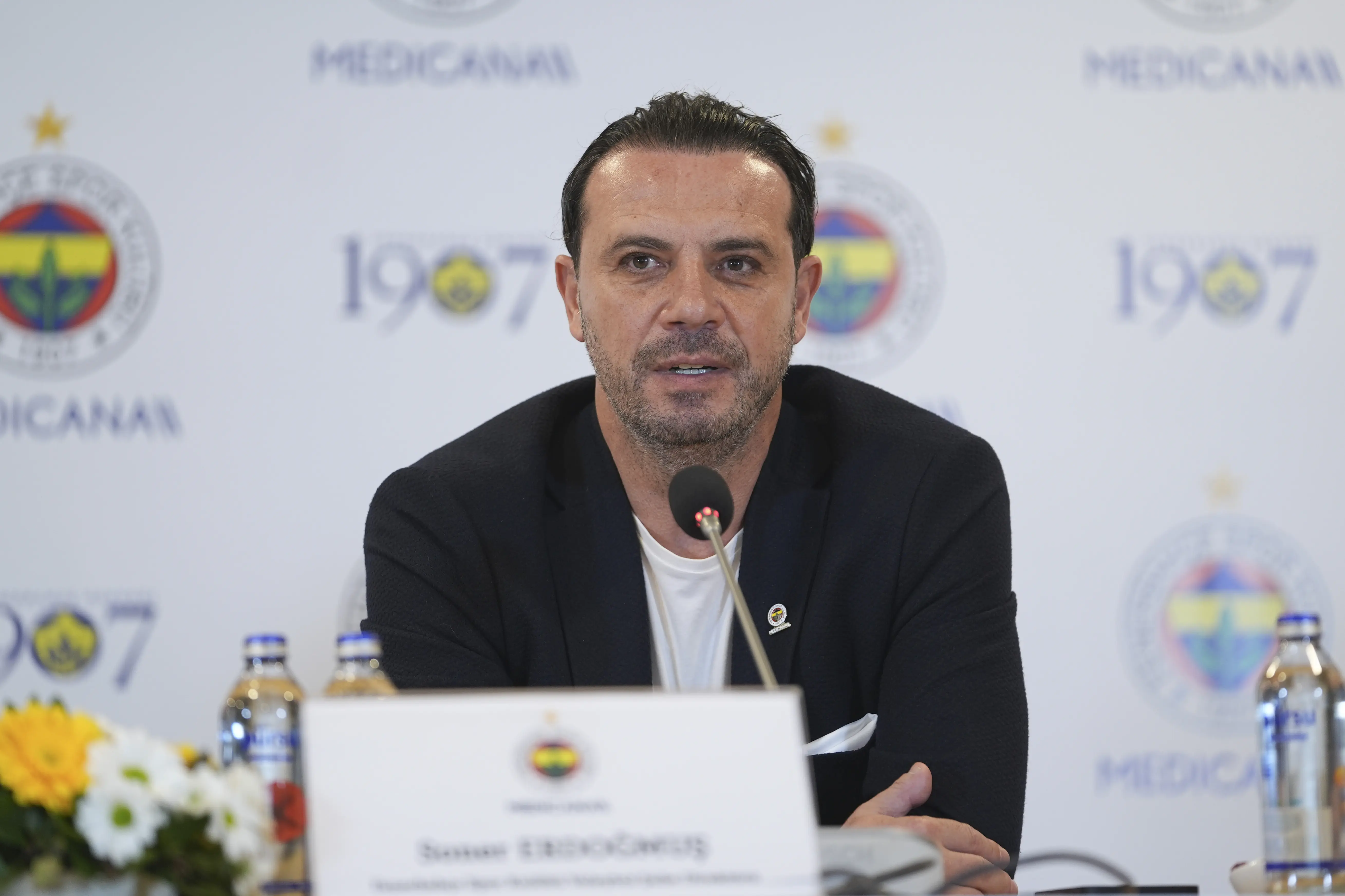 Fenerbahçe'de voleybol şubesinde ayrılık kararı!