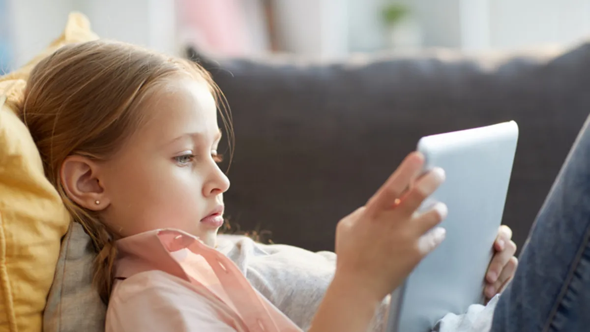 Tablet başındaki çocuğunuzun beyninde neler oluyor?