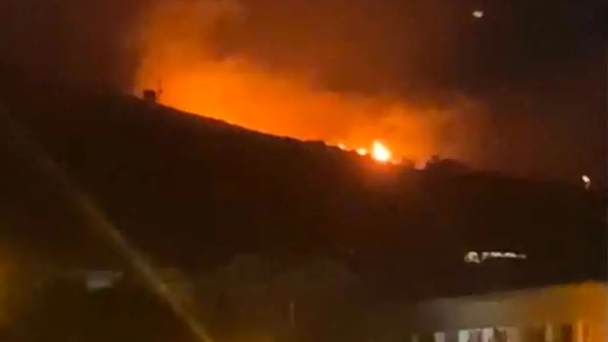 Erdek'te korkutan anlar: Yüksek gerilim hattına yıldırım düştü