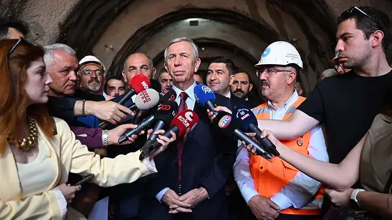 Mansur Yavaş, Mamak Metrosu'nda incelemelerde bulundu