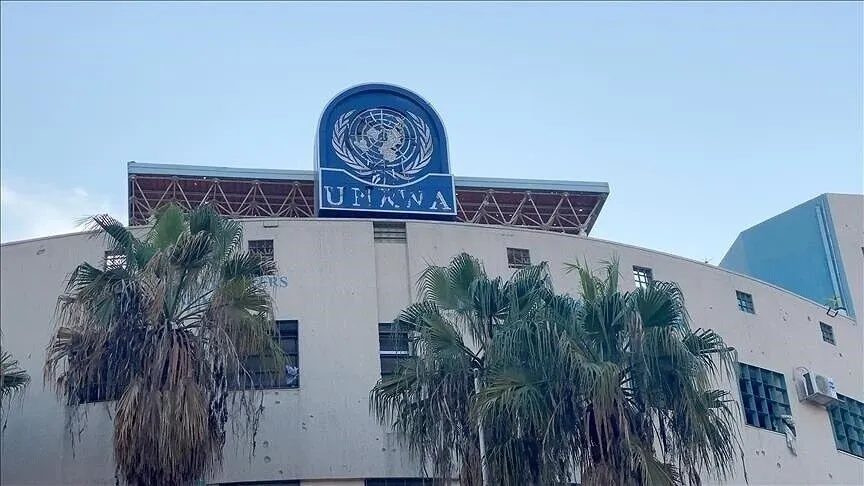 İsrail ordusu, Doğu Kudüs'te UNRWA'ya bağlı eğitim merkezine baskın düzenleyerek çalışanları alıkoydu