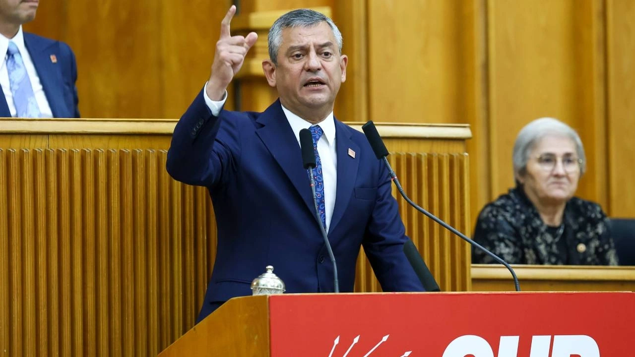 Özgür Özel'den LGS öncesi öğrencilere başarılar mesajı