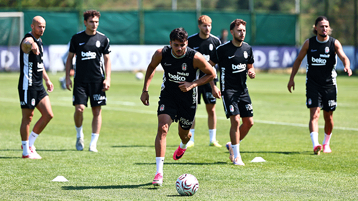 Beşiktaş'ın Slovakya kampı kadrosu açıklandı