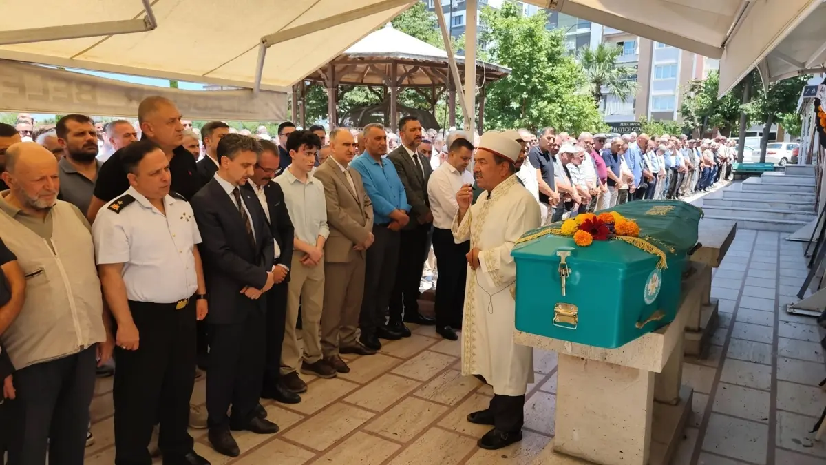 Manisa'da cenaze günü ikinci şok... Dostunun acısına kalbi dayanmadı