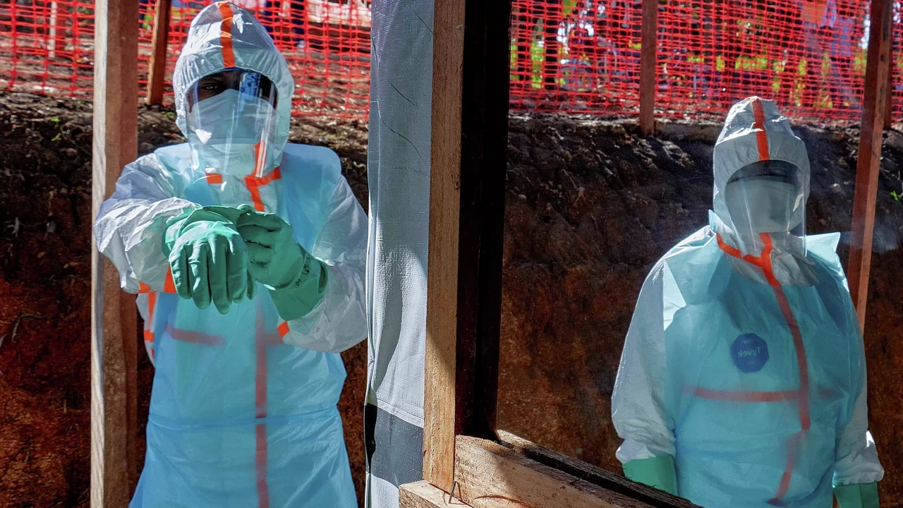 Ebola alarmı derinleşiyor: Vaka sayısı 1561'e ulaştı