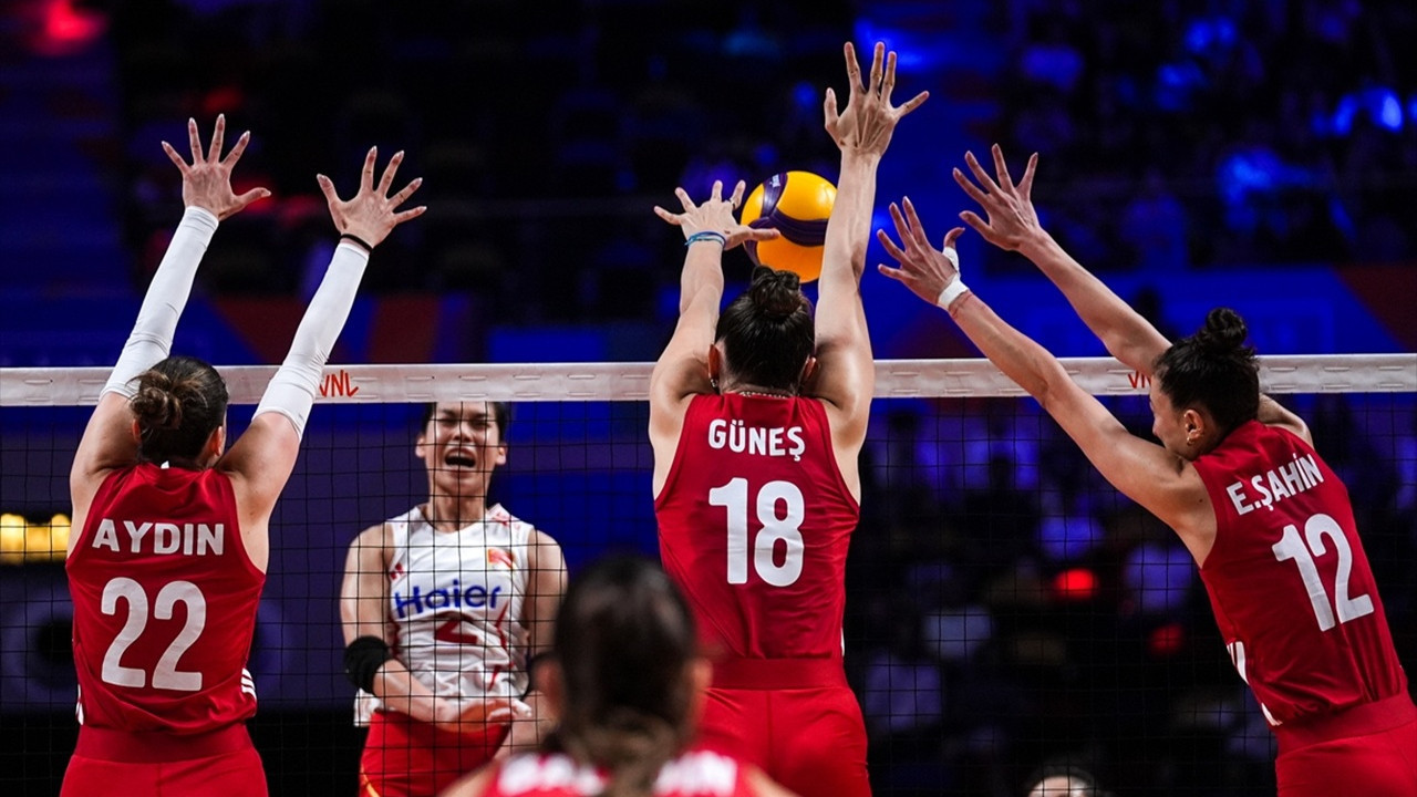 Ev sahibi Çin'i 3-0'la geçtik, rakip Brezilya: Filenin Sultanları Milletler Ligi'nde finale çıktı